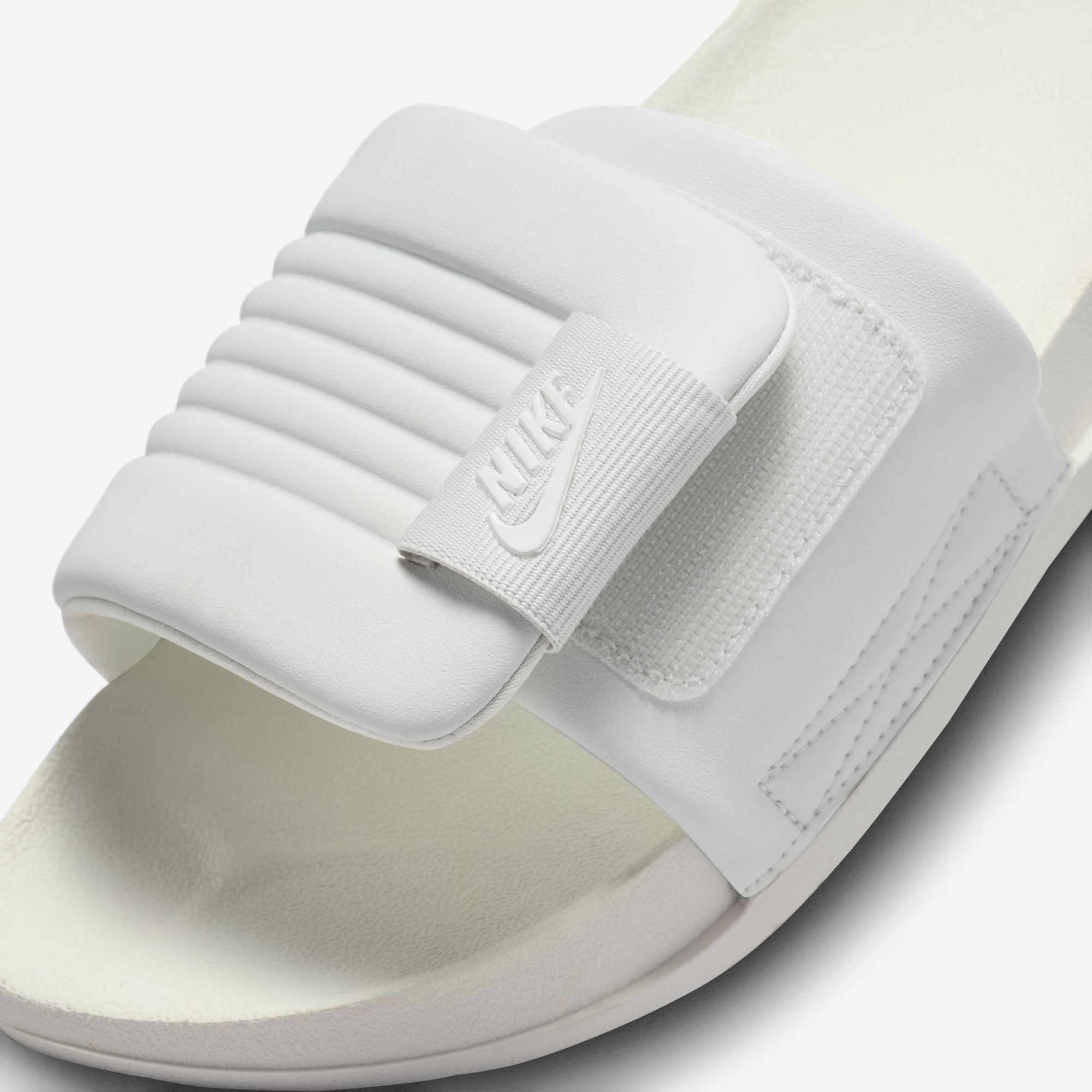 Nike Offcourt Adjust, Polvo de fotones/Vela-fantasma-Hueso de luz, hi-res