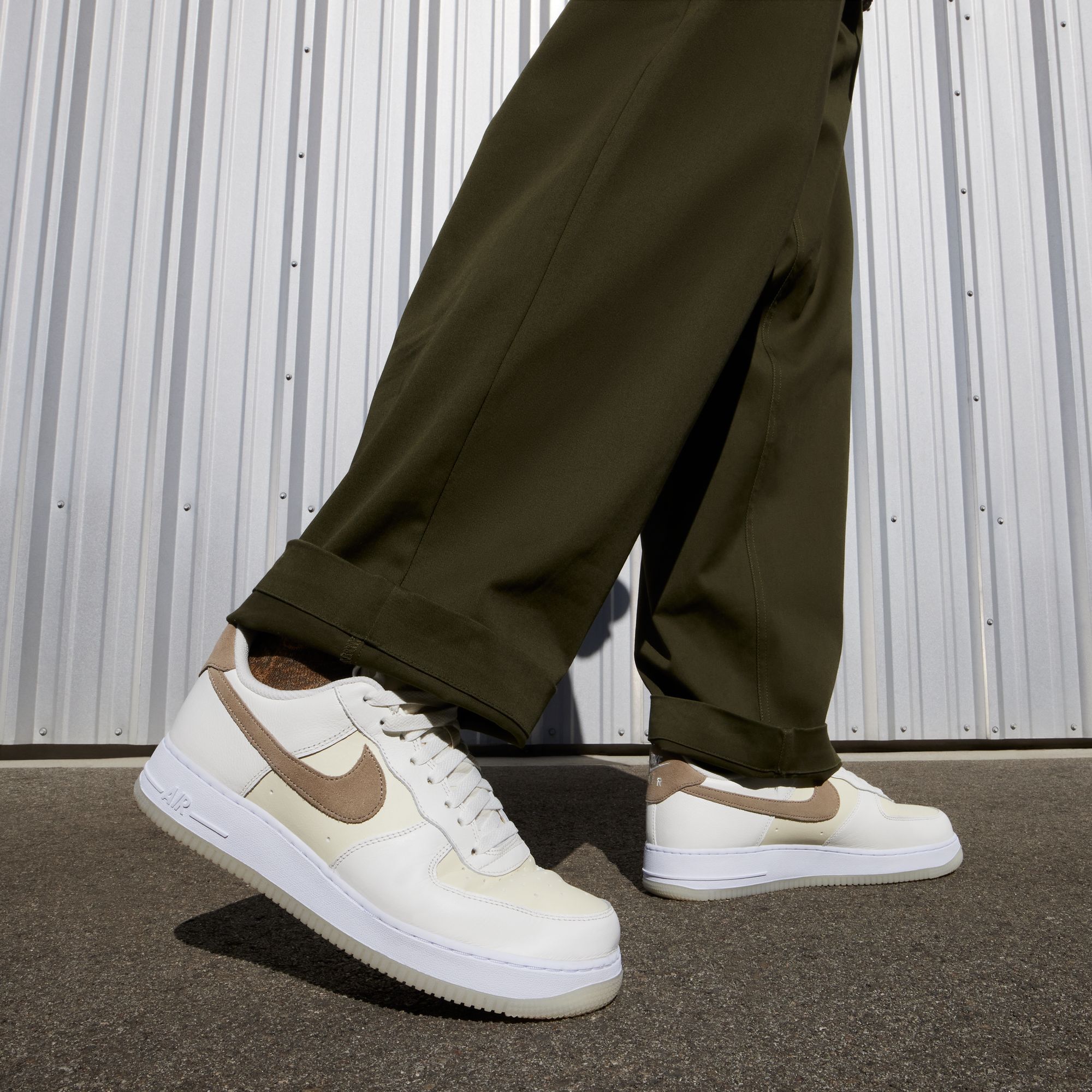 Nike Air Force 1 '07 LV8, Vela/Leche De Coco/Blanco/Caqui, hi-res