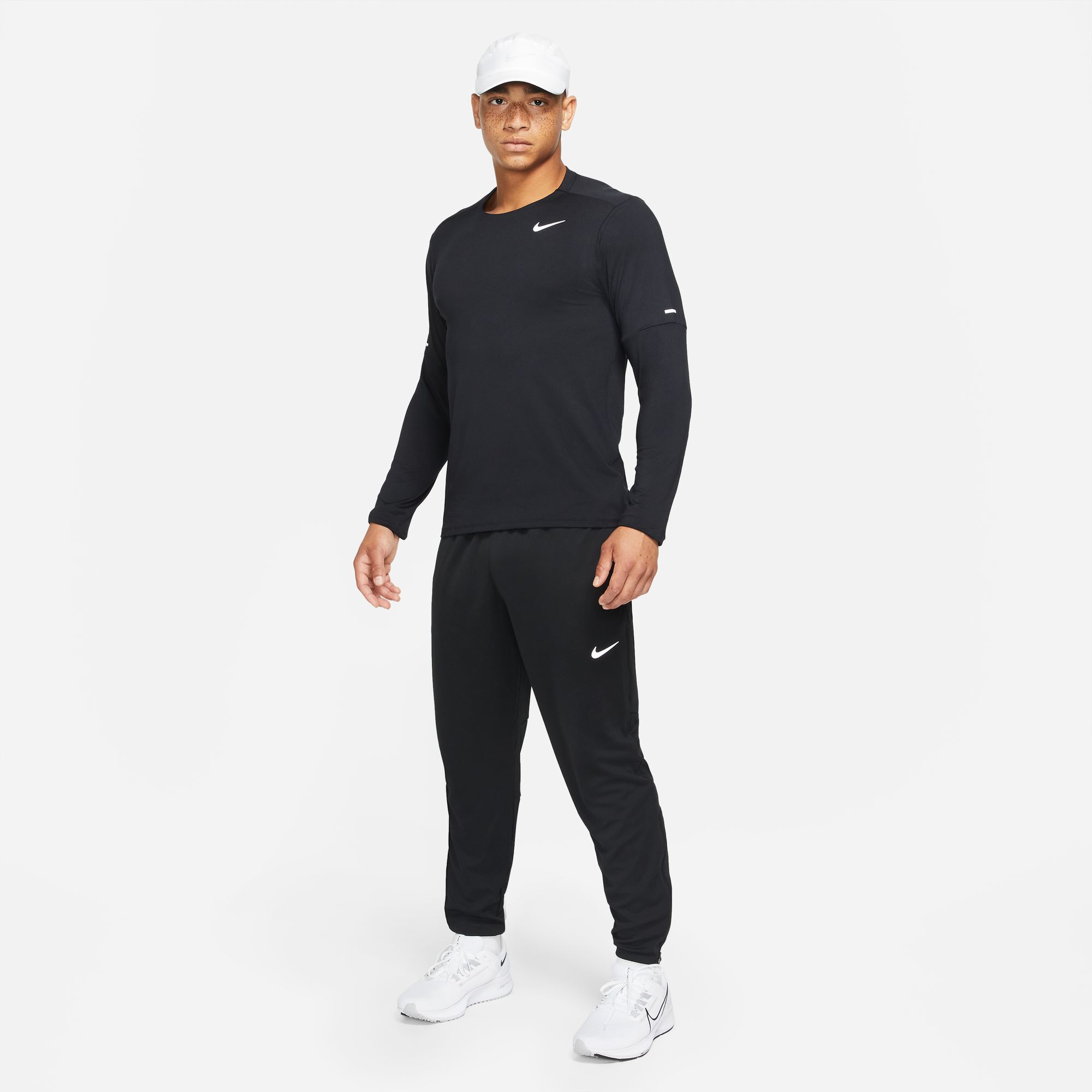 Nike Dri-FIT Element, Negro/Plata Reflectante, hi-res