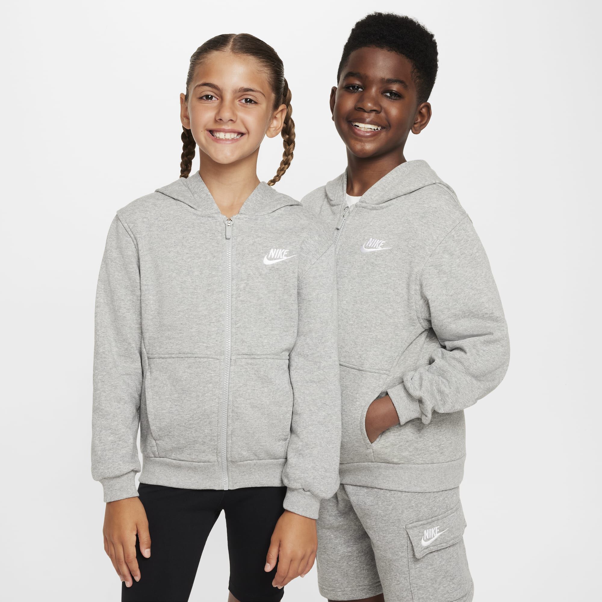 Nike Club Fleece, Gris Oscuro Jaspeado/Gris Base/Blanco, hi-res