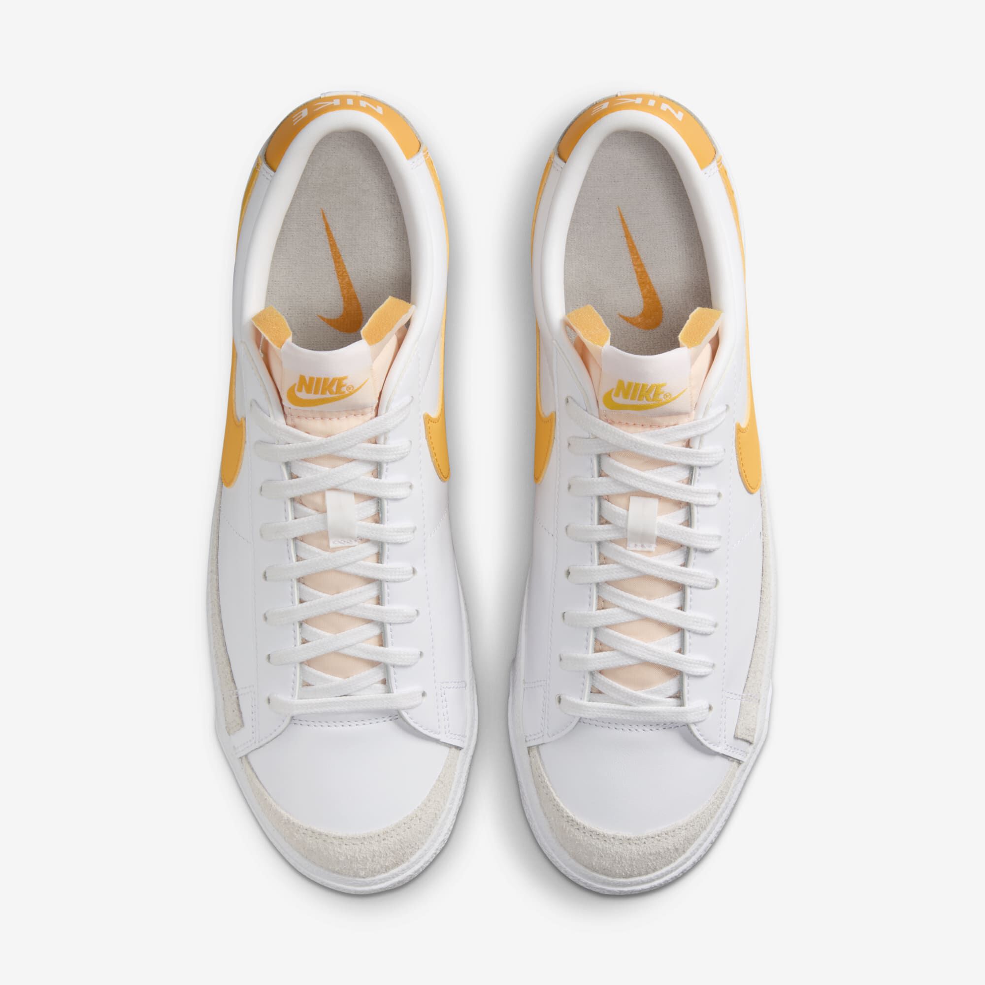 Nike Blazer Low '77 Vintage, Blanco/Fantasma/Oro Universitario, hi-res