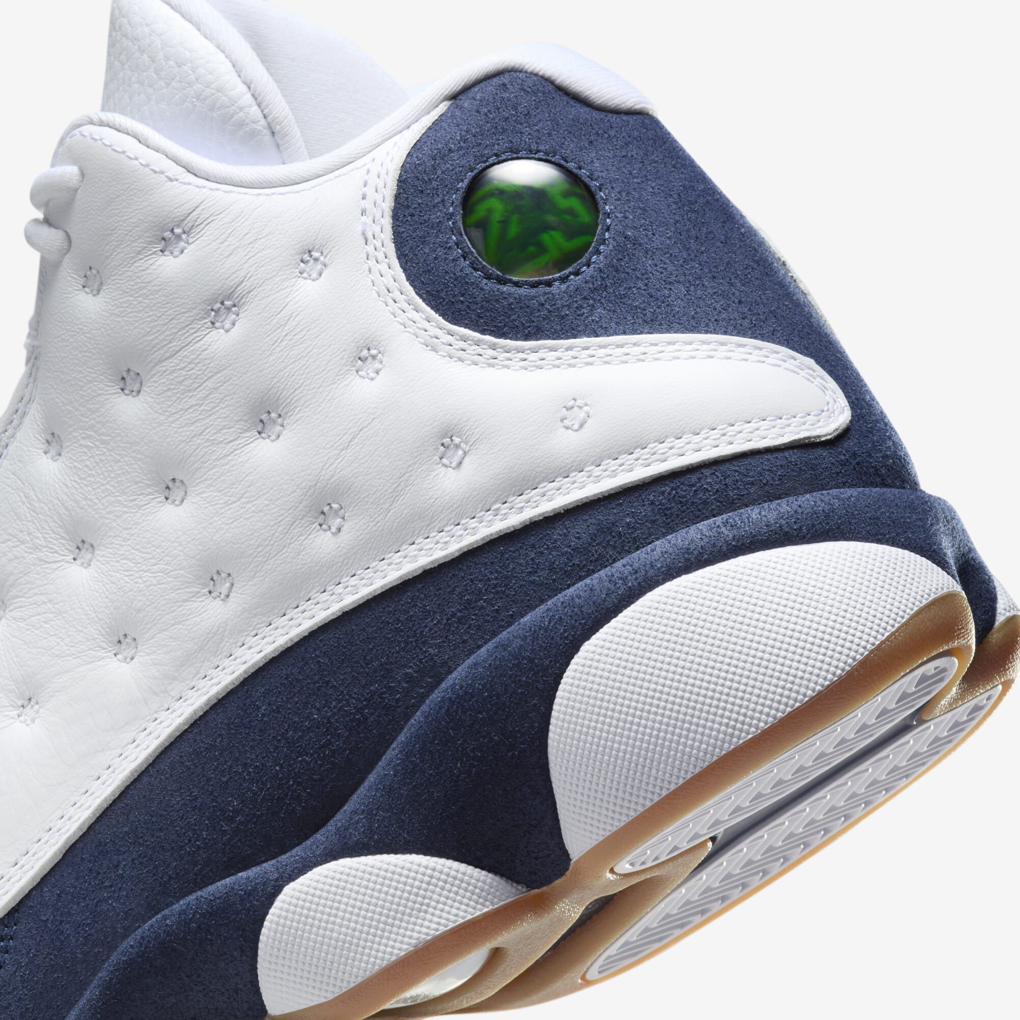 Air Jordan 13 Retro, Blanco/Marrón Claro Goma/Azul Marino Medianoche, hi-res