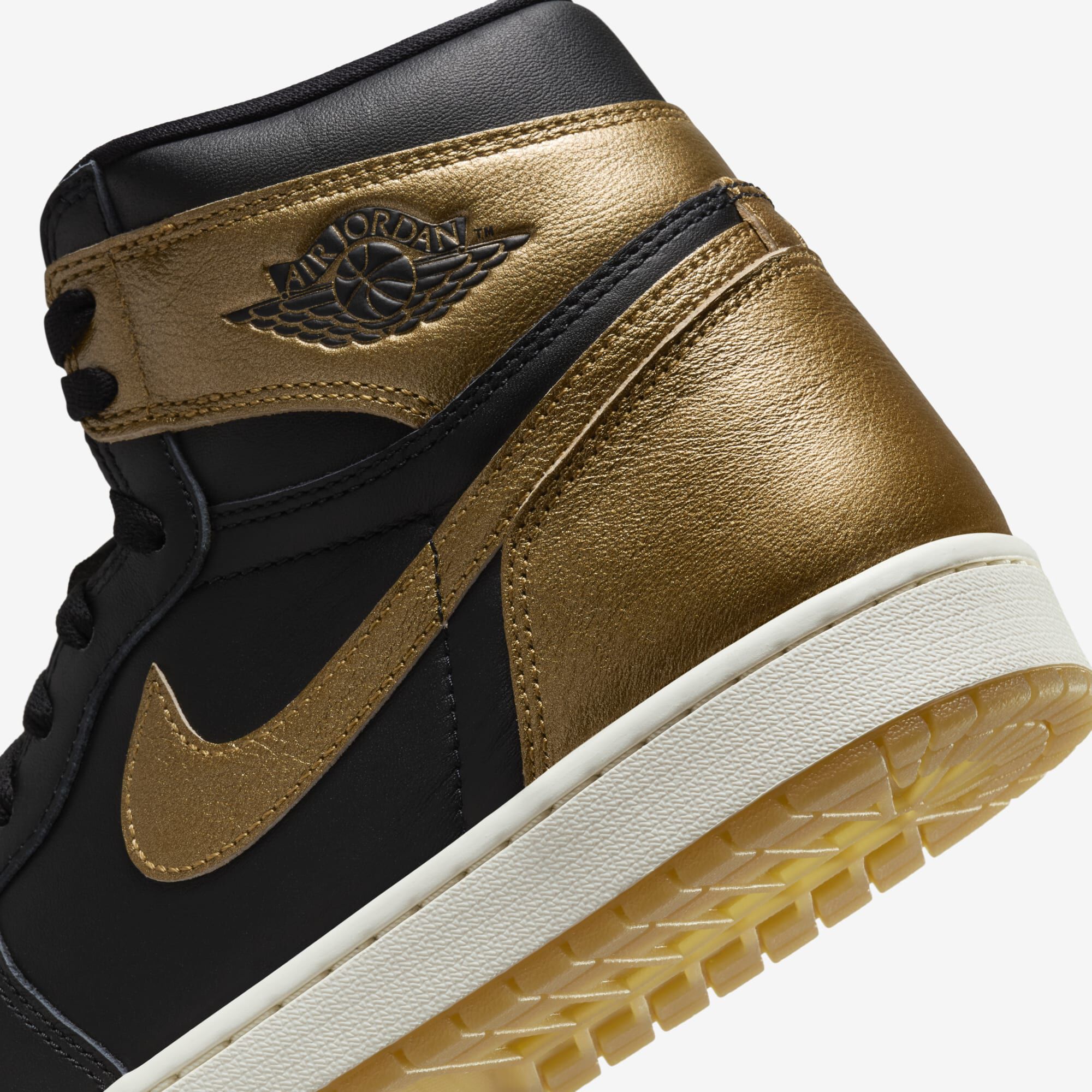 Air Jordan 1 Retro High OG, Negro/Vela/Oro Metalizado, hi-res