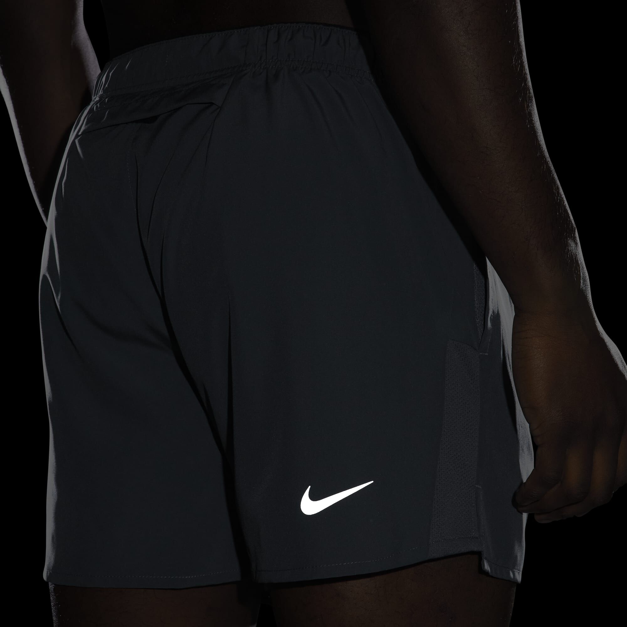 Nike Challenger Flash, Gris Hierro/Negro/Negro, hi-res