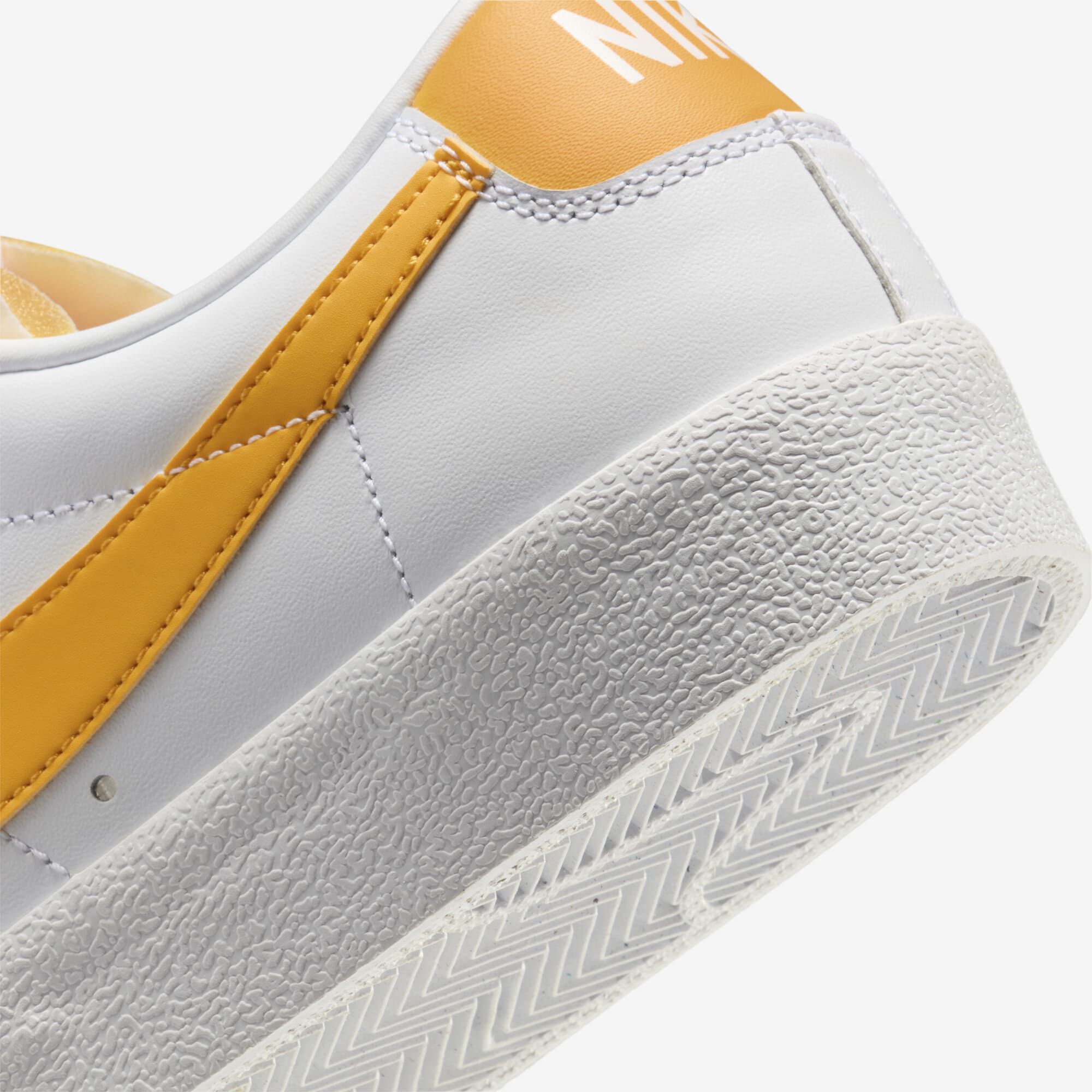 Nike Blazer Low '77 Vintage, Blanco/Fantasma/Oro Universitario, hi-res