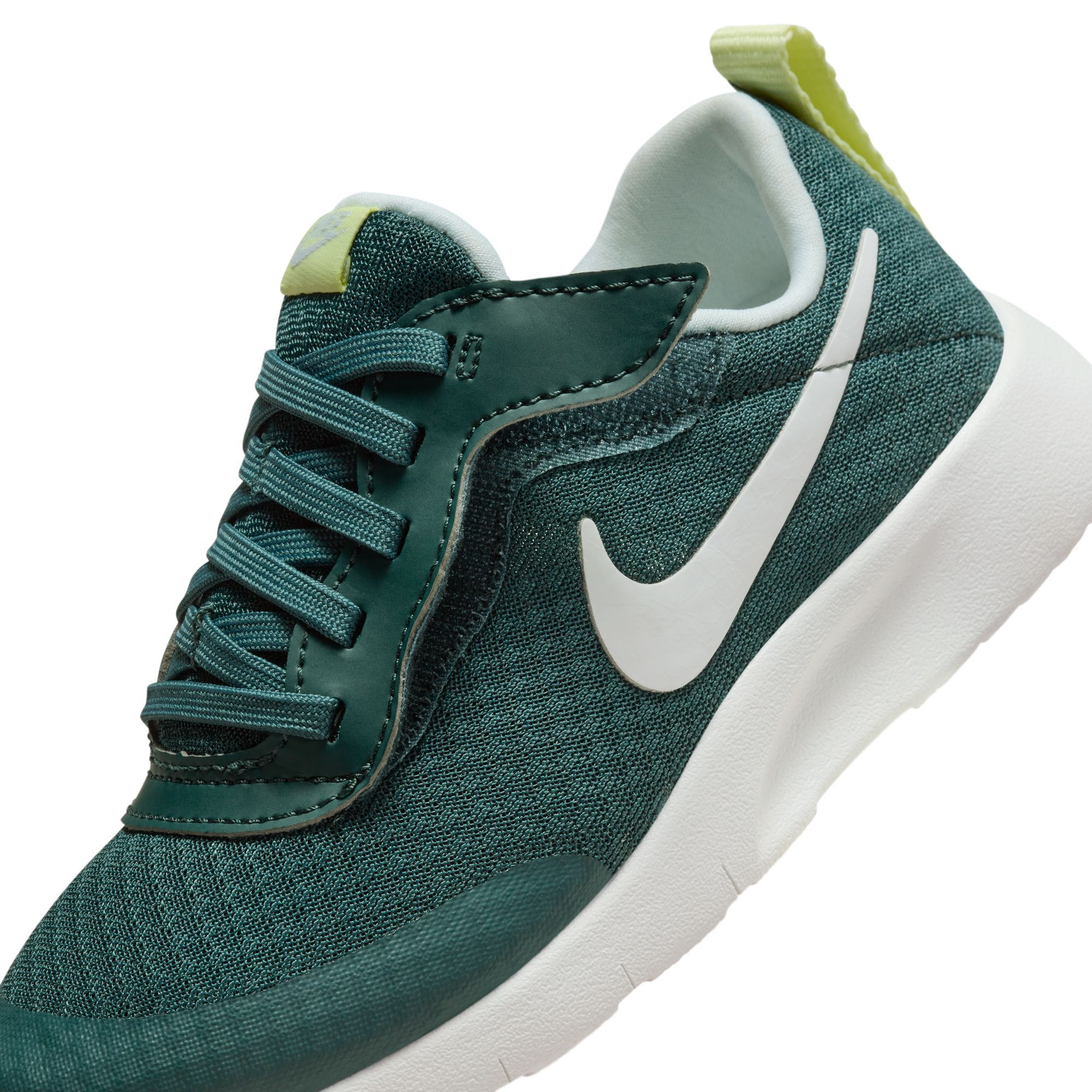 Nike Tanjun EasyOn, Selva Profunda/Polvo De Fotones-Polvo De Fotones, hi-res