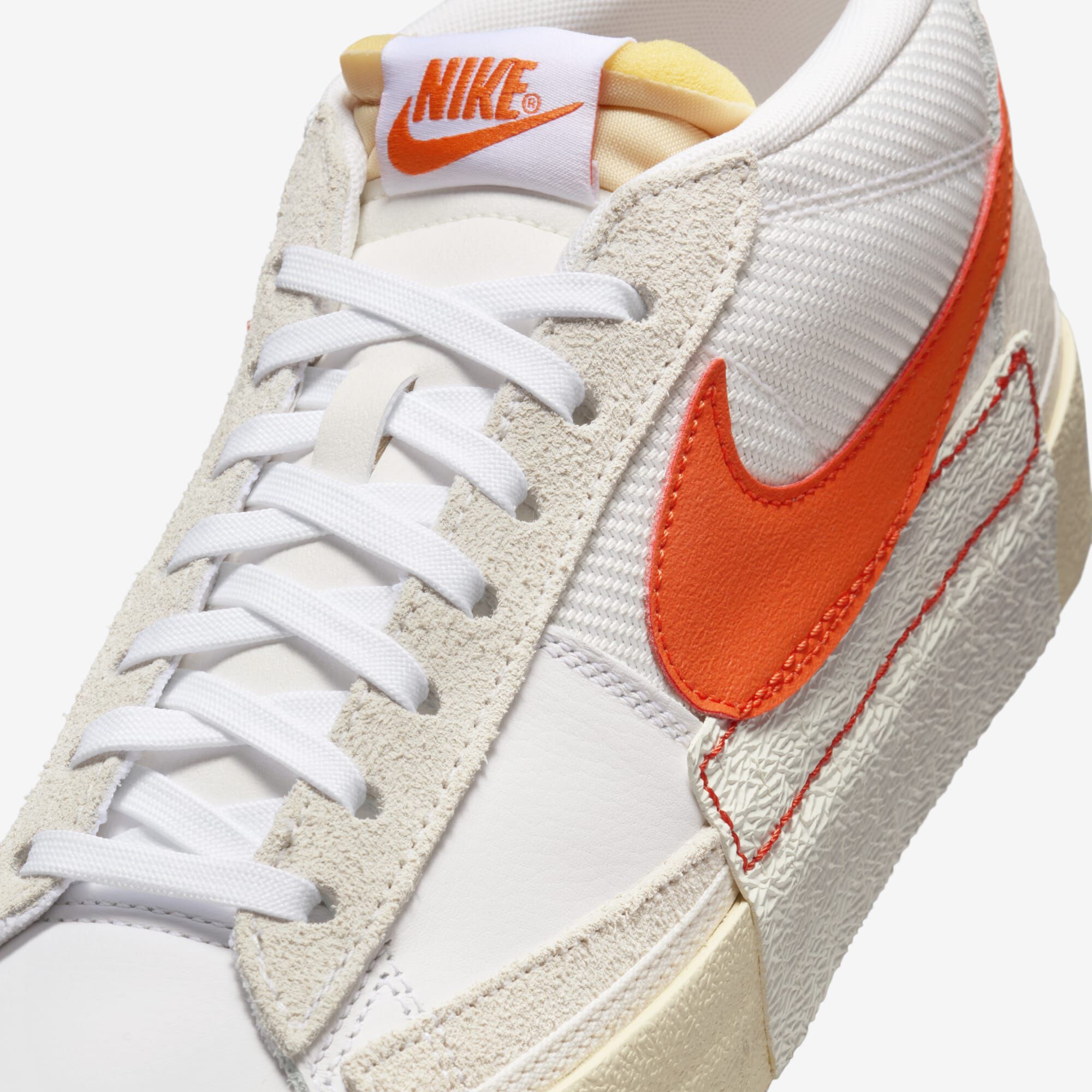 Nike Blazer Low Pro Club, Blanco/Arcilla Cósmica-Playa-Blanco Cumbre, hi-res