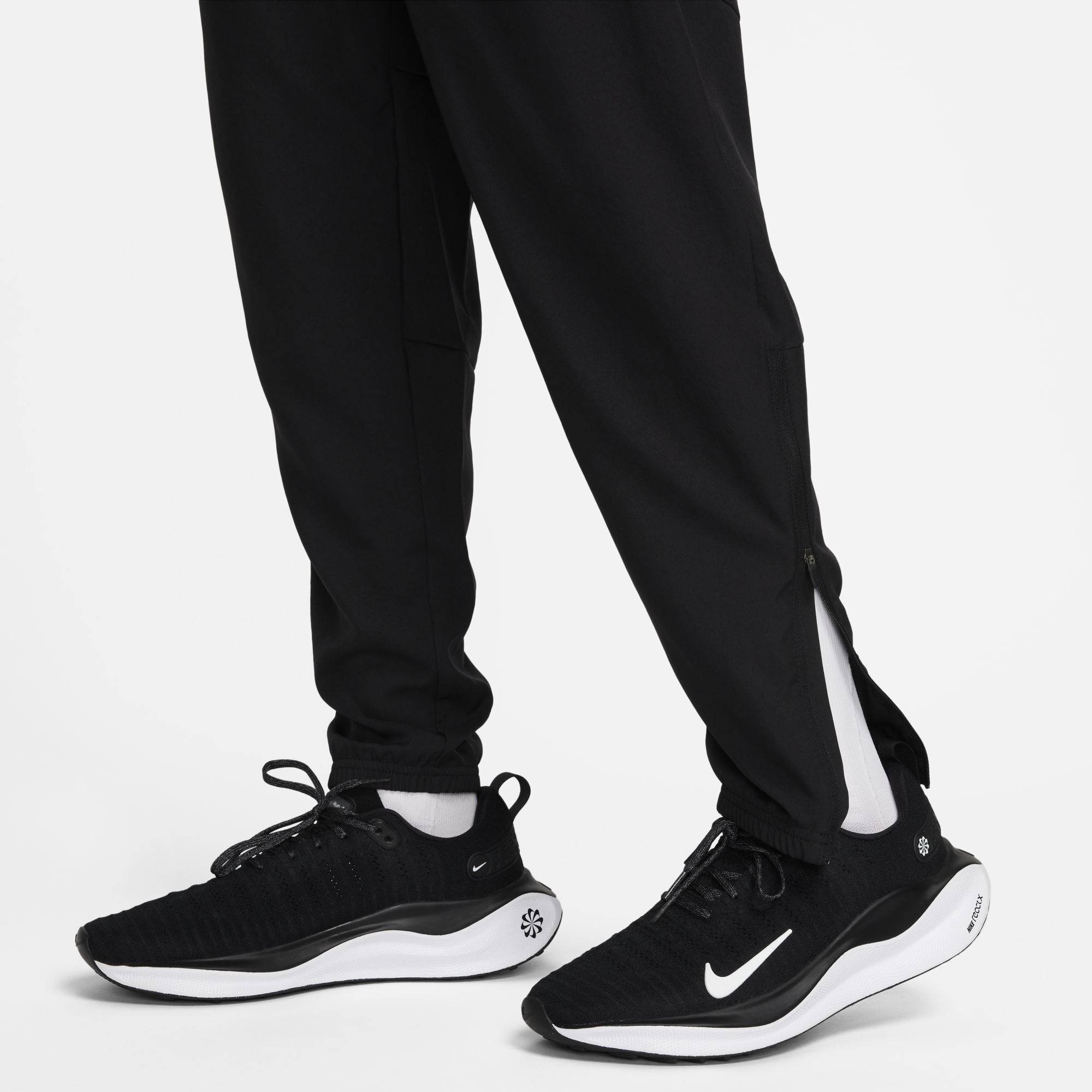 Nike Challenger, Negro/Negro/Plata Reflectante, hi-res