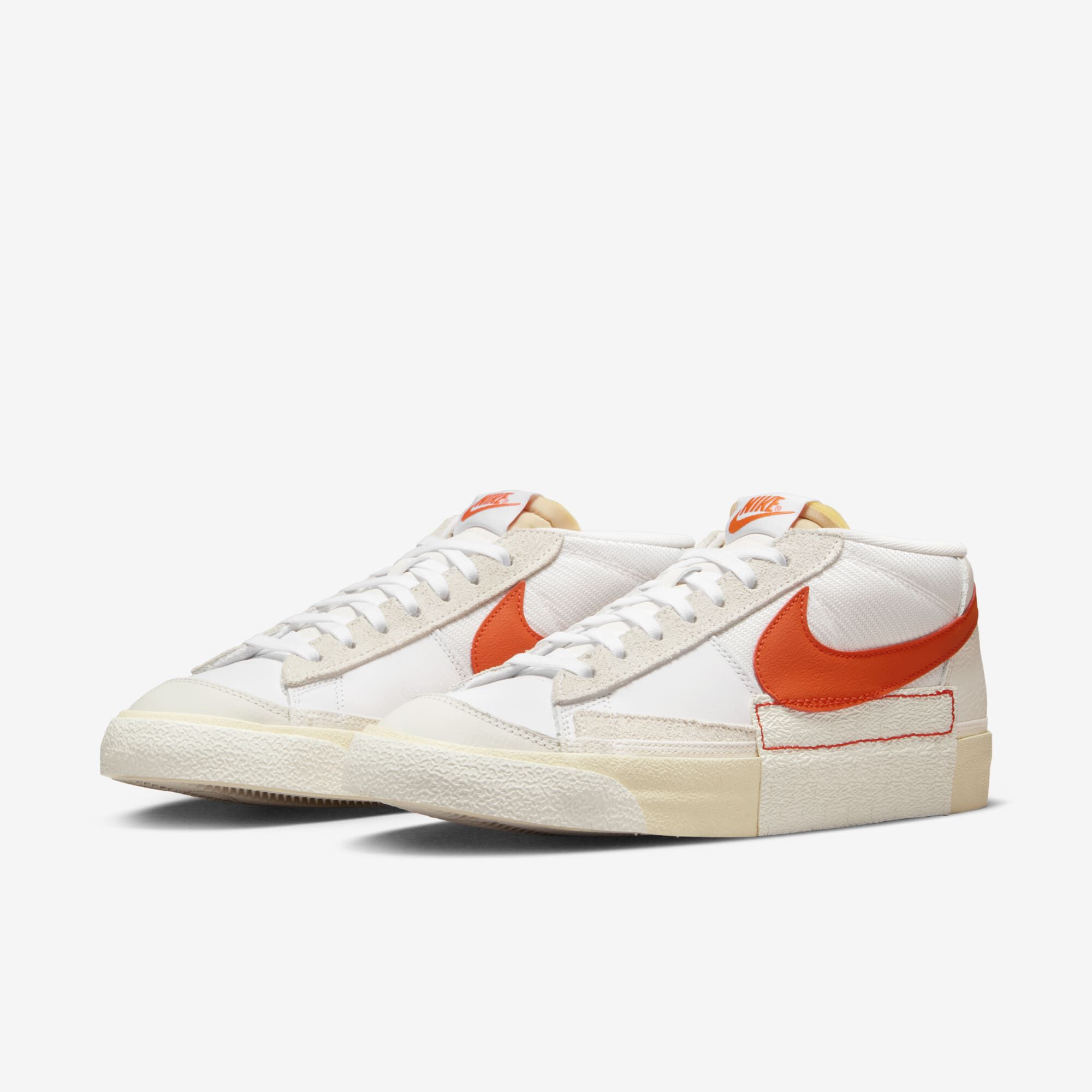 Nike Blazer Low Pro Club, Blanco/Arcilla Cósmica-Playa-Blanco Cumbre, hi-res