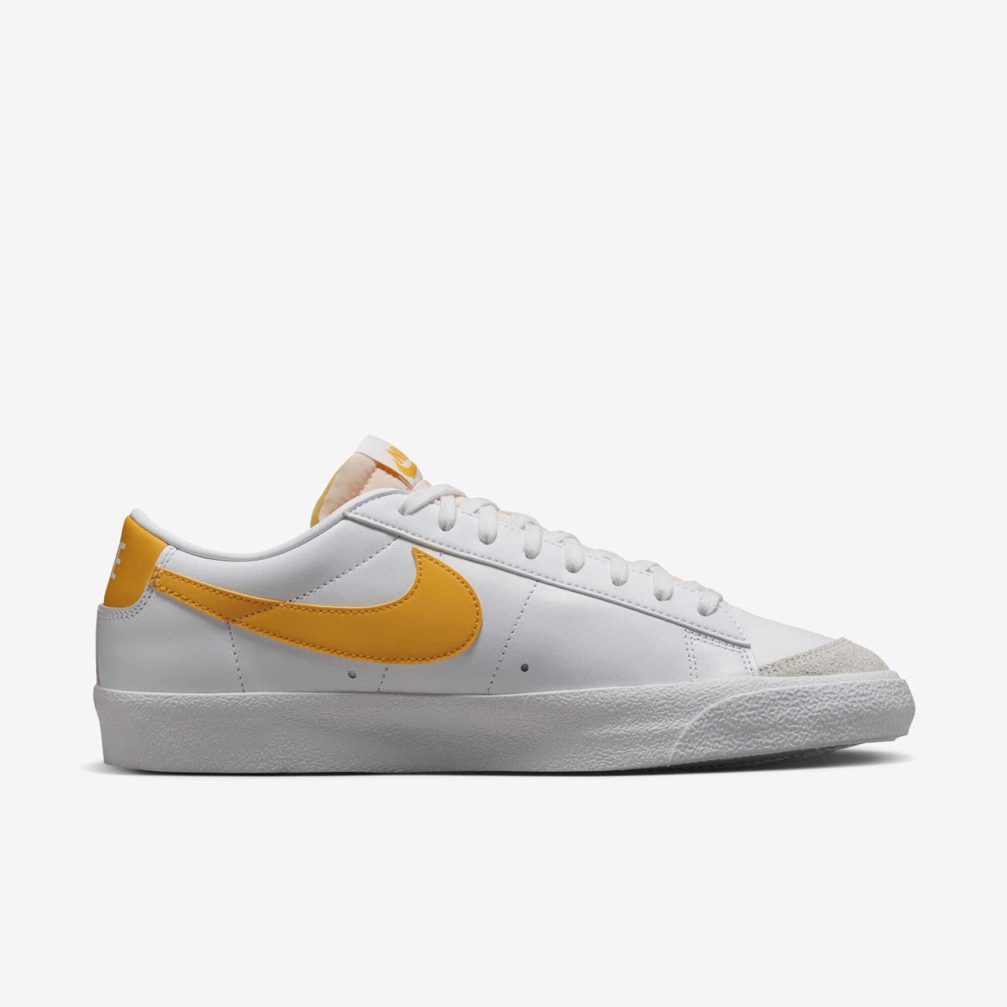 Nike Blazer Low '77 Vintage, Blanco/Fantasma/Oro Universitario, hi-res