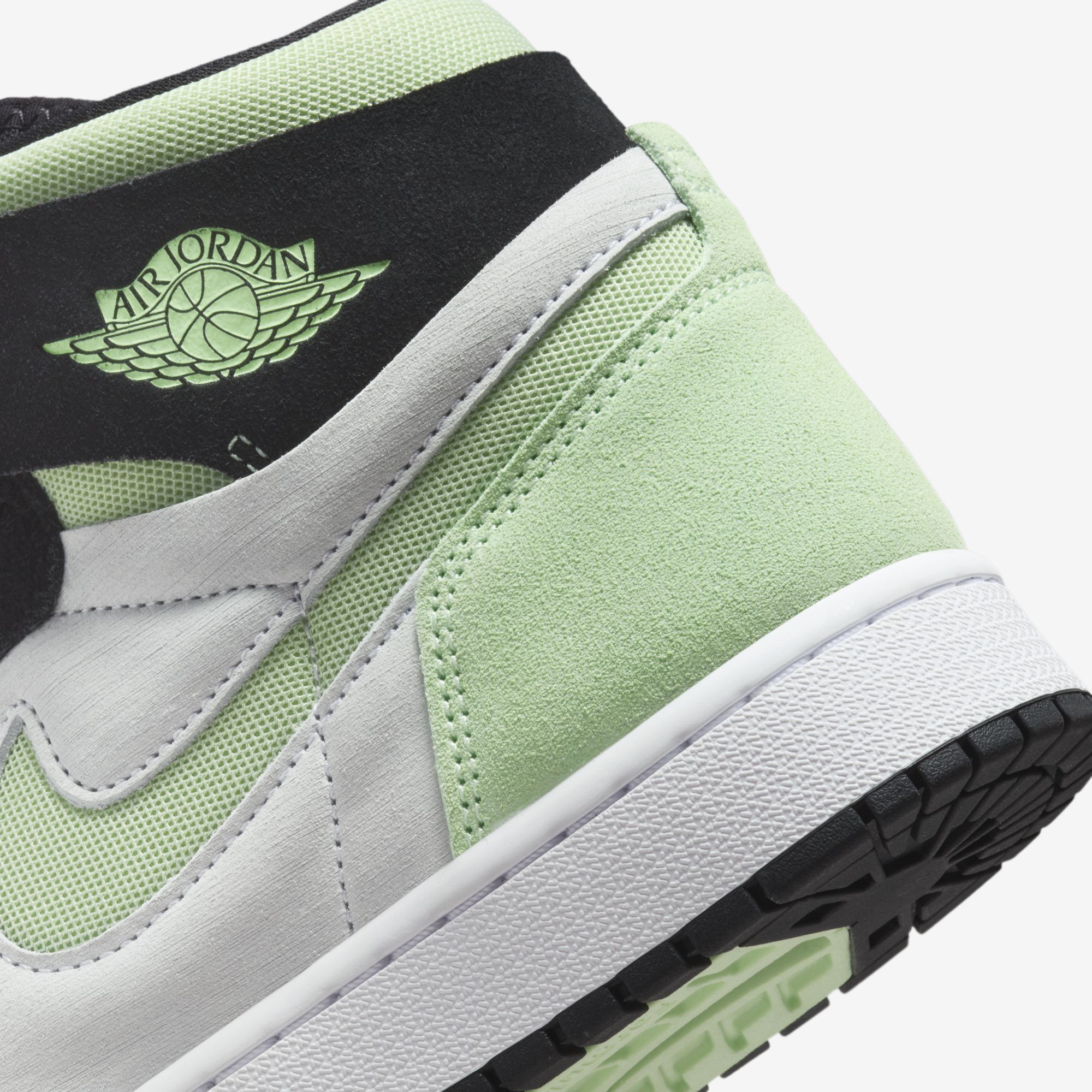 Air Jordan 1 Zoom Comfort 2, Blanco/Negro/Pulpa dulce/Verde vapor, hi-res