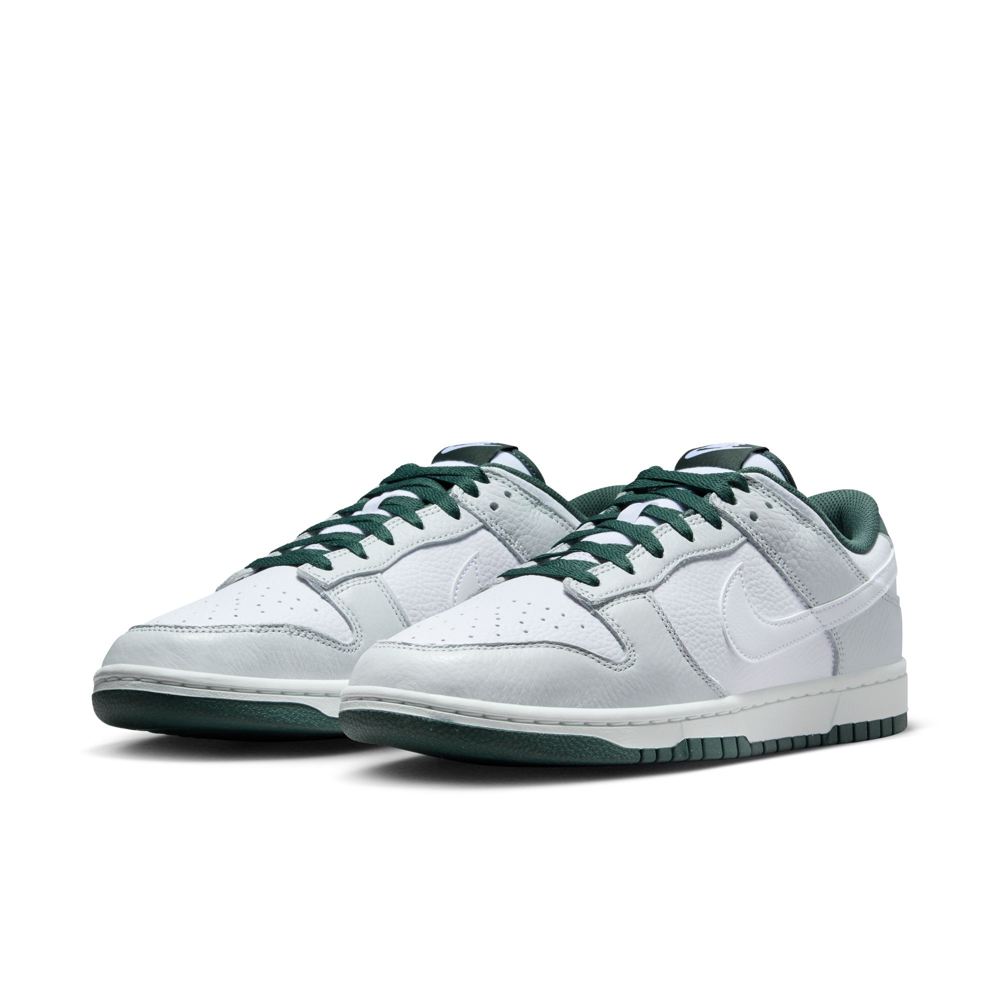 Nike Dunk Low Retro SE, Polvo fotón/Verde vintage/Blanco cumbre/Blanco, hi-res