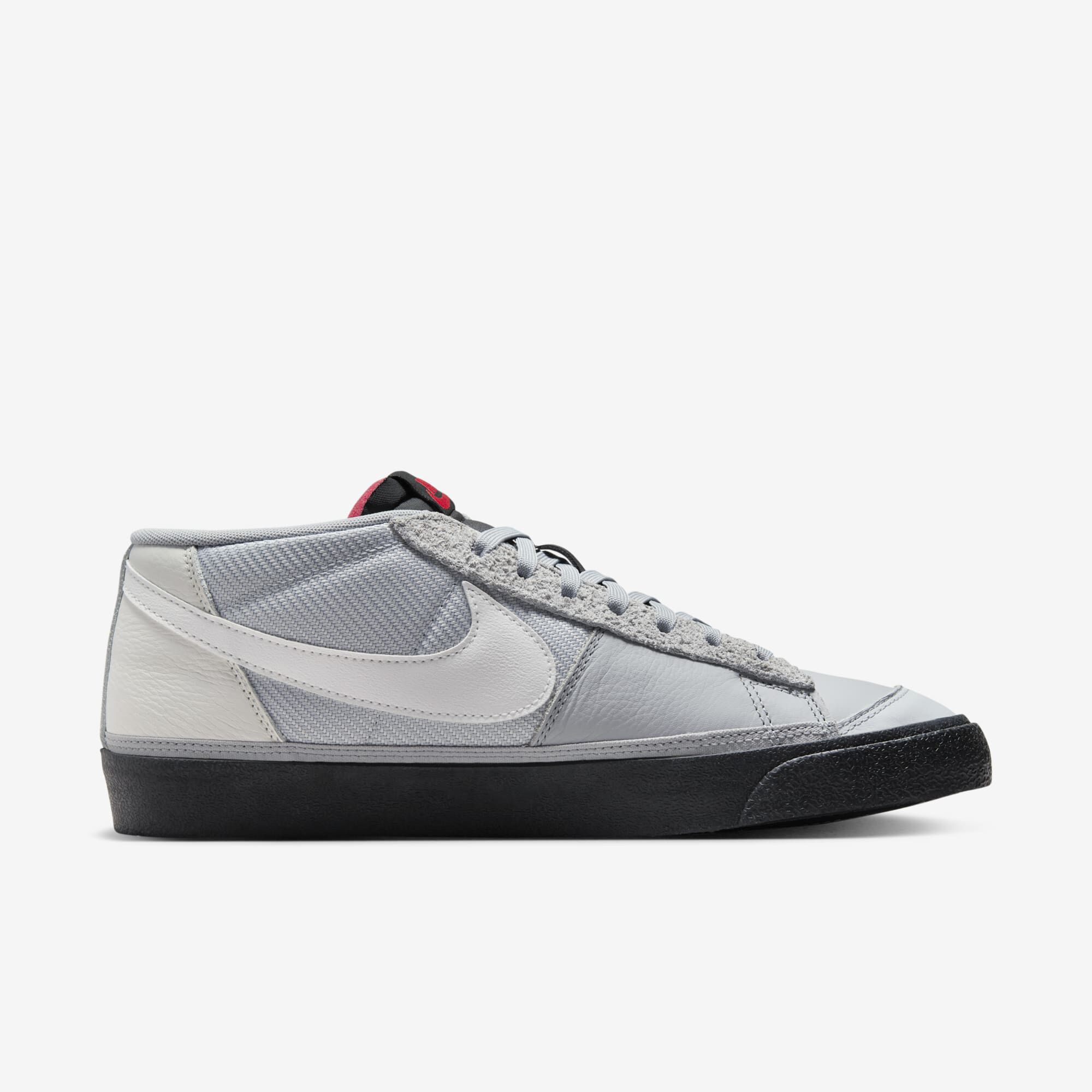 Nike Blazer Low Pro Club, Gris Lobo/Platino Puro/Rojo Universitario/Blanco Cumbre, hi-res