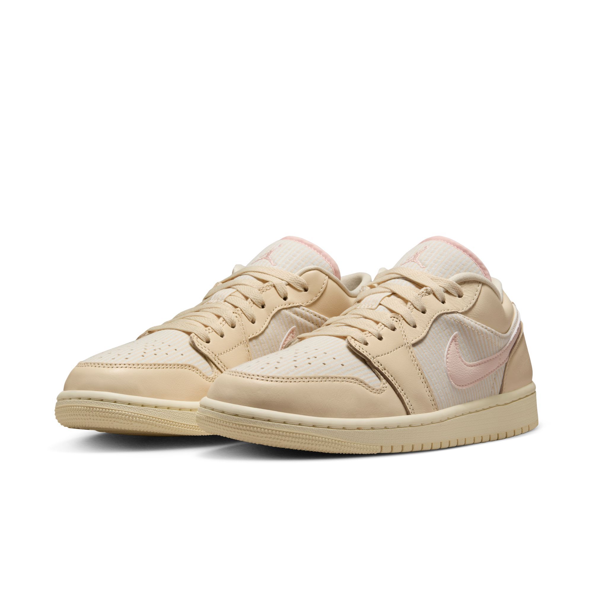 Air Jordan 1 Low SE, Muselina/Rosa Leyenda-Vela-Leche De Coco, hi-res