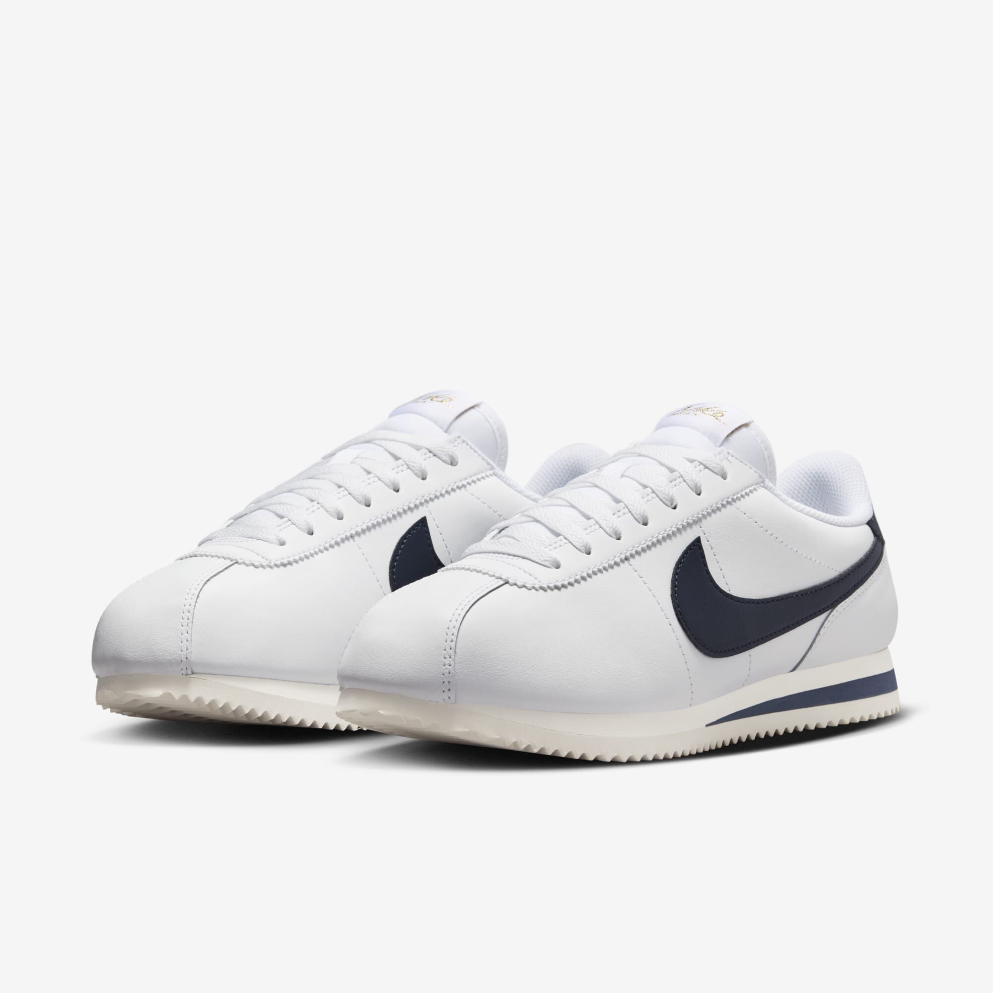 Nike Cortez Leather, Blanco/Vela/Oro Metalizado/Obsidiana, hi-res