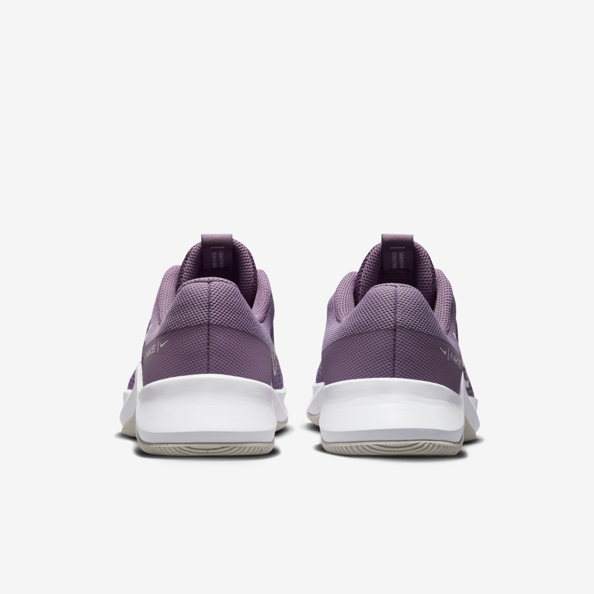 Nike MC Trainer 2, Polvo violeta/Marrón verdoso claro/Fucsia enérgico/Vela, hi-res