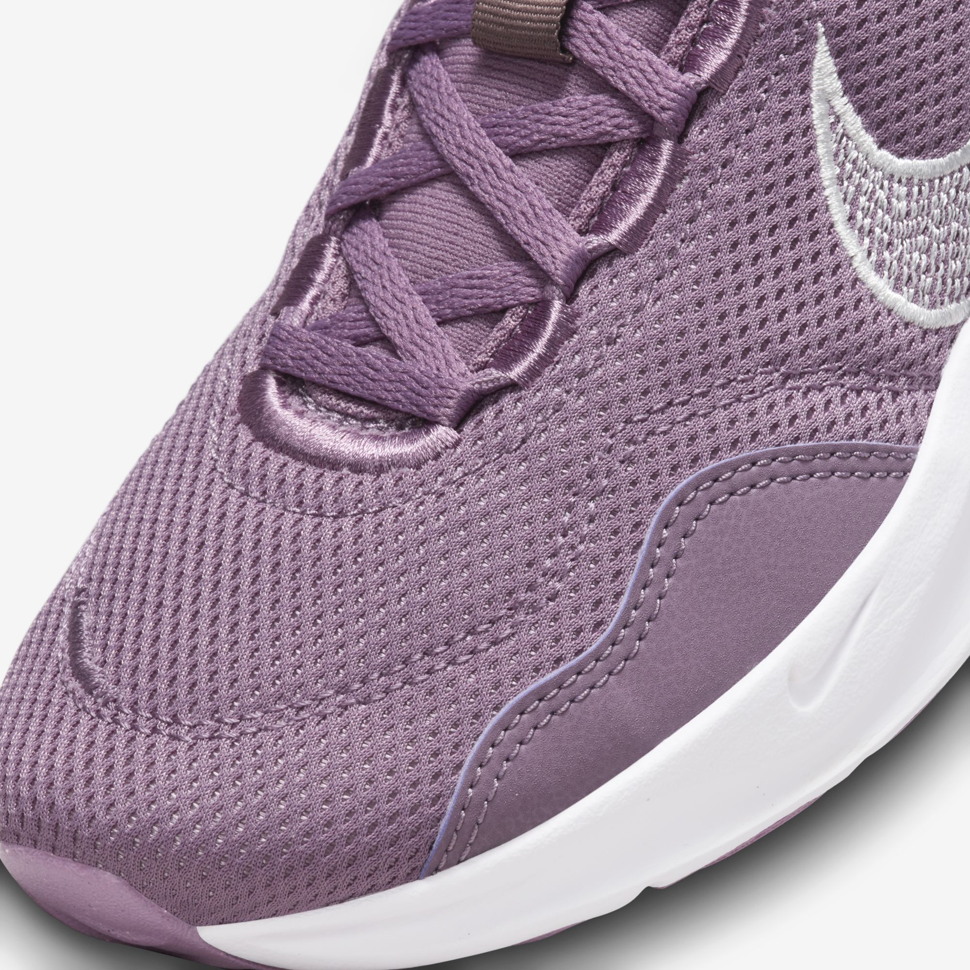Nike Legend Essential 3 Next Nature, Polvo violeta/Eclipse ciruela/Marrón verdoso claro/Vela, hi-res