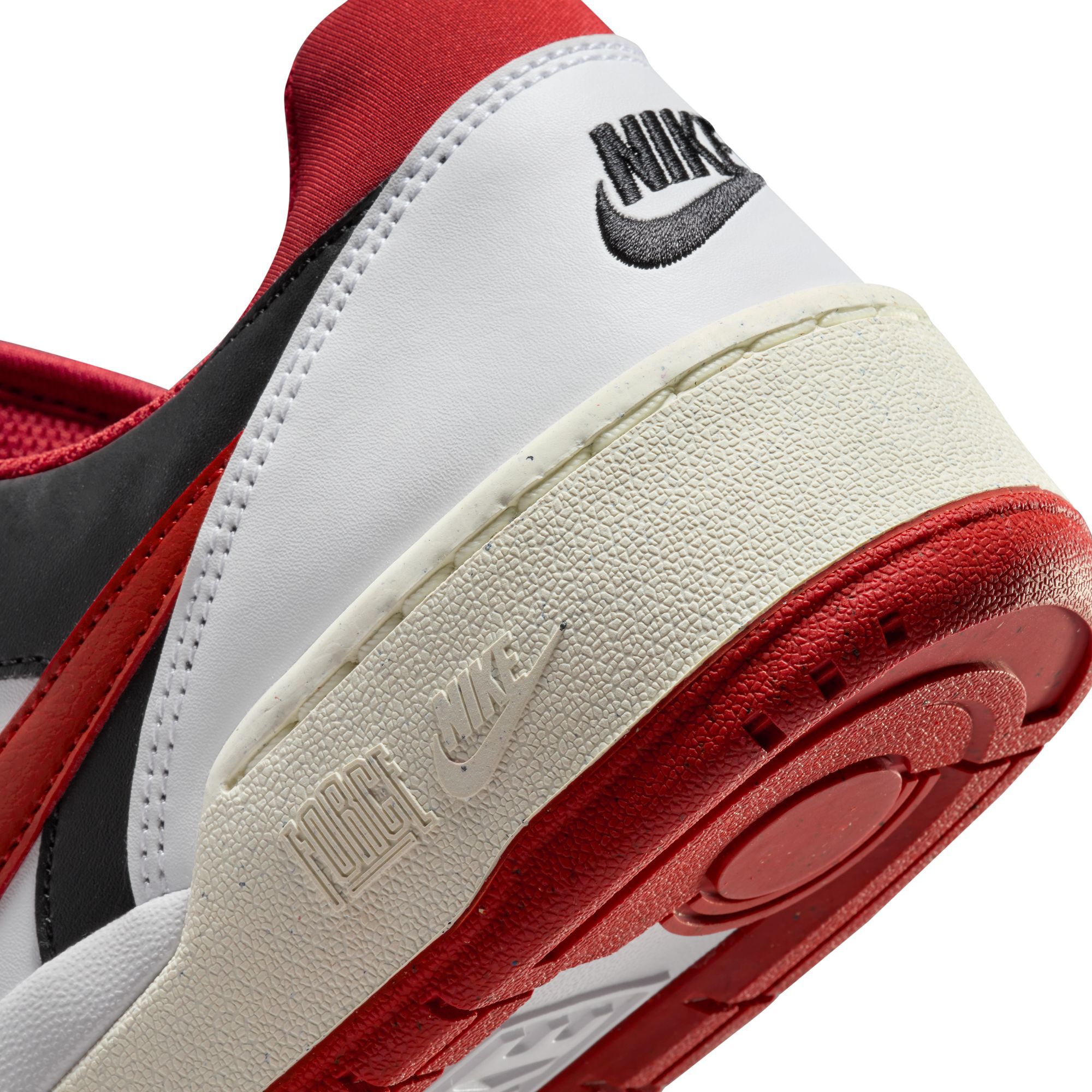 Nike Full Force Low, Blanco/Negro/Vela/Rojo místico, hi-res