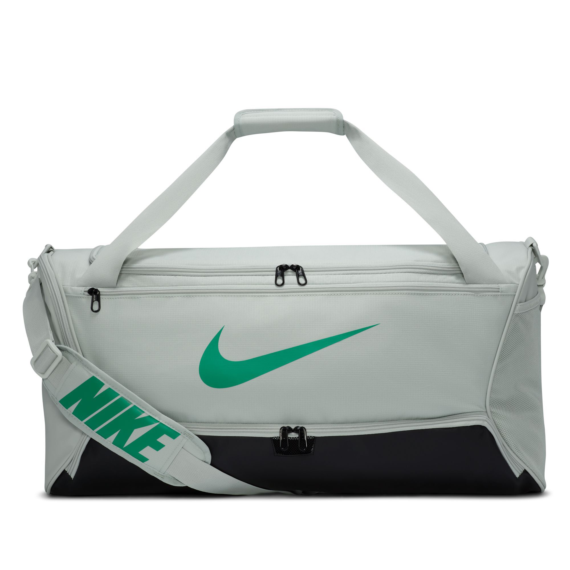 Nike Brasilia 9.5, Plata Claro/Negro/Verde Estadio, hi-res