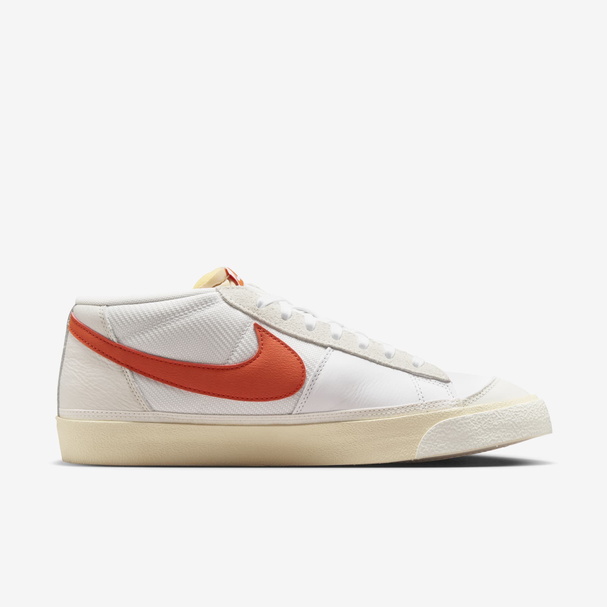 Nike Blazer Low Pro Club, Blanco/Arcilla Cósmica-Playa-Blanco Cumbre, hi-res