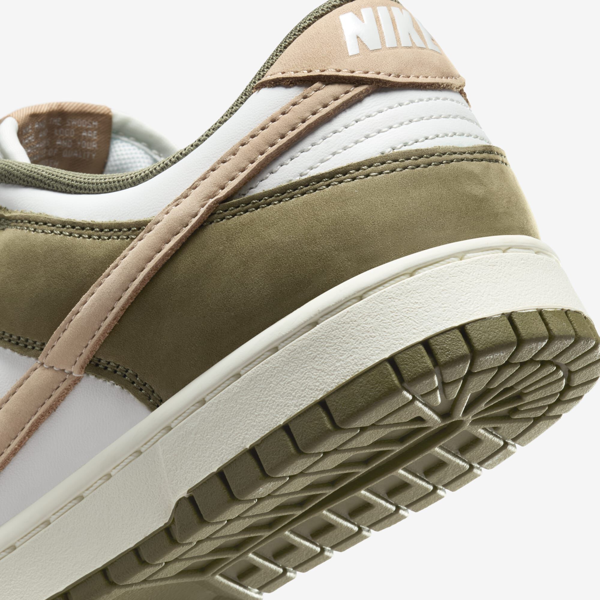 Nike Dunk Low Retro Premium, Oliva Medio/Blanco Cumbre/Vela/Cáñamo, hi-res