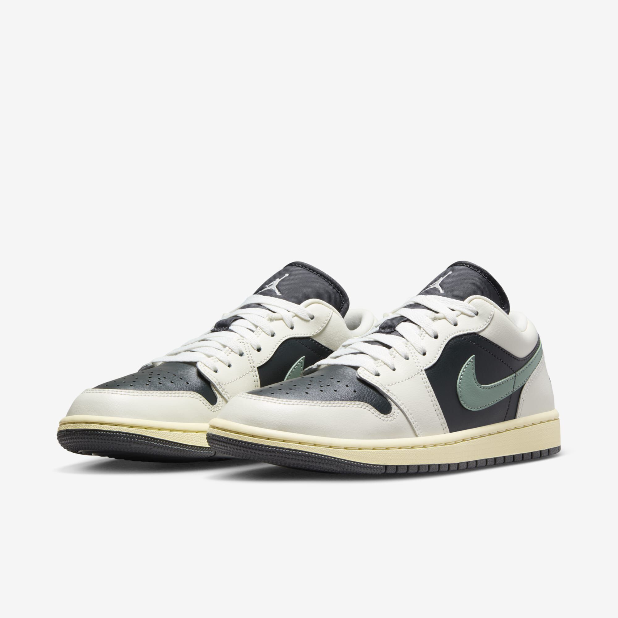 Air Jordan 1 Low, Antracita/Vela/Arena Legend/Jade Smoke, hi-res