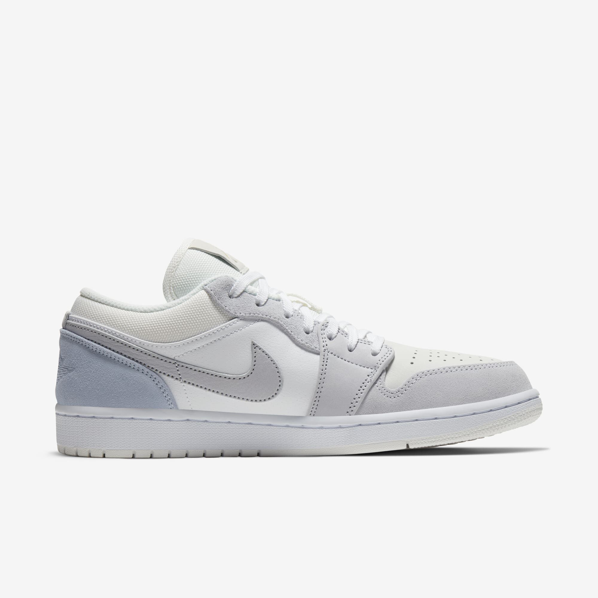 Air Jordan 1 Low, Blanco/Gris Fútbol/Blanco Cumbre/Gris Cielo, hi-res