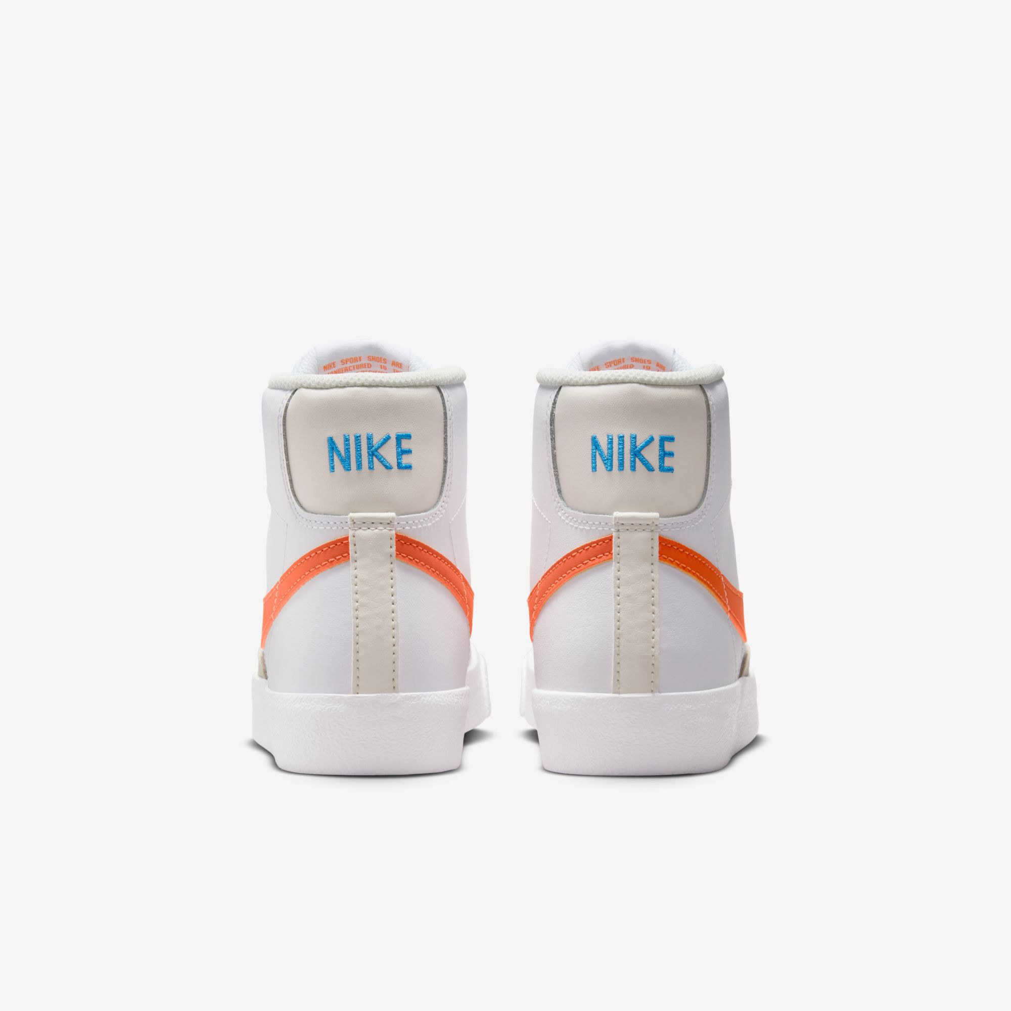 Nike Blazer Mid '77, Blanco/Naranja Total-Foto Azul-Fantasma, hi-res