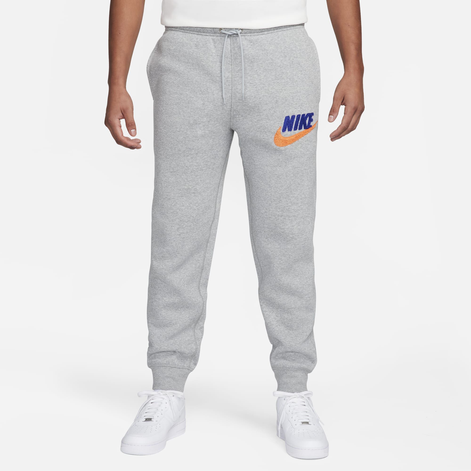 Nike Club Fleece, Gris Oscuro Jaspeado/Gris Humo Claro/Naranja Seguridad, hi-res