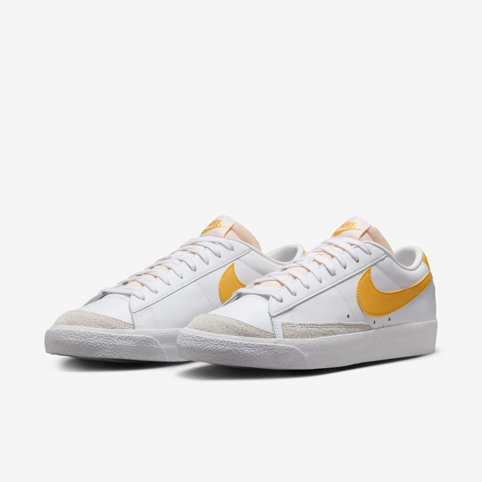 Nike Blazer Low '77 Vintage, Blanco/Fantasma/Oro Universitario, hi-res